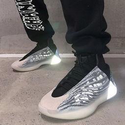 最新爆料篮球鞋推荐,揭秘最新爆料与热门推荐  第1张